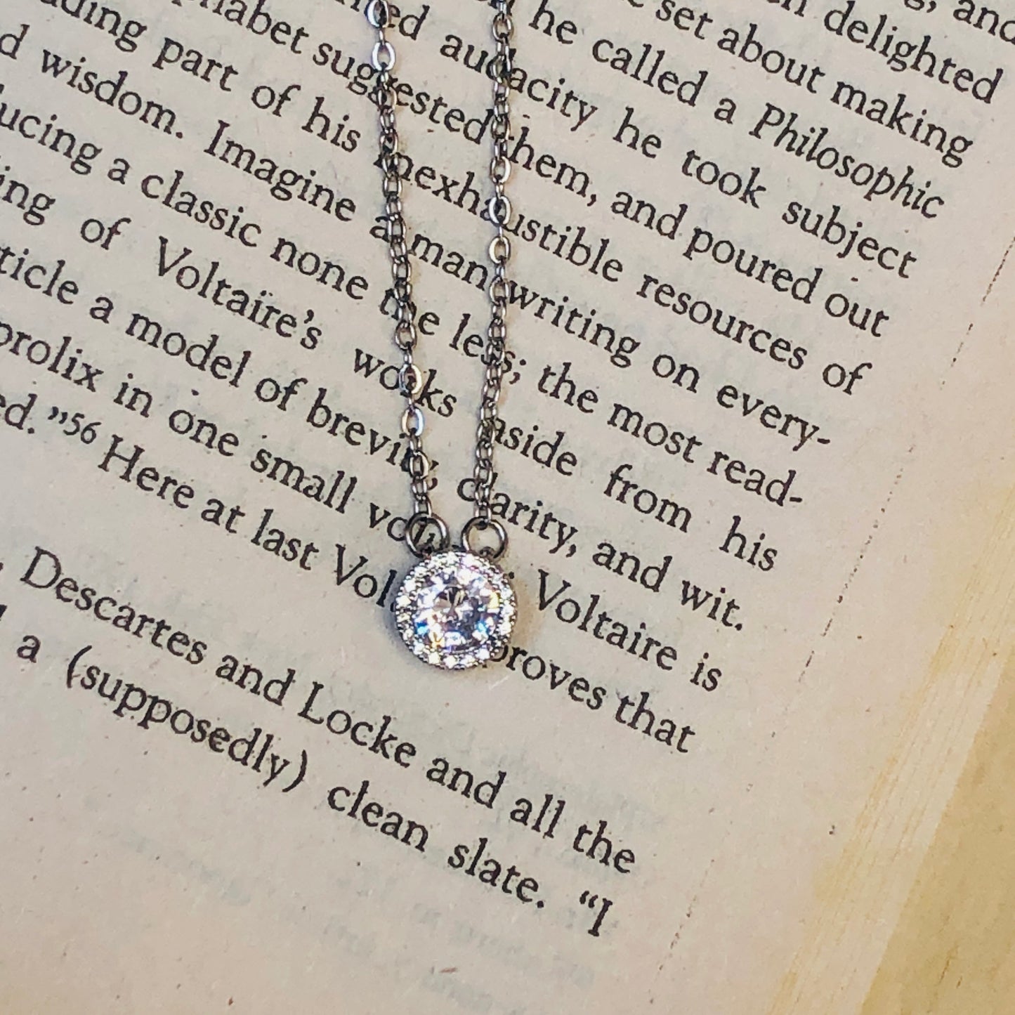 Circle Diamanté Necklace (Stainless Steel)