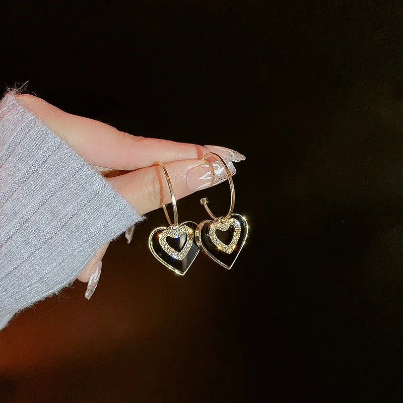 Heart & Heart Black Earrings