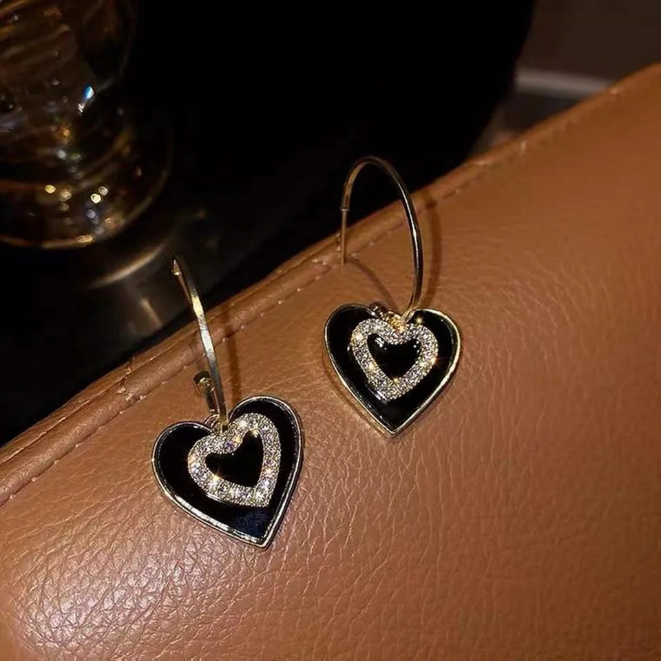 Heart & Heart Black Earrings